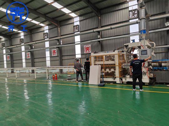 鄭州冷庫保溫板不銹鋼冷庫板的技術特點知識