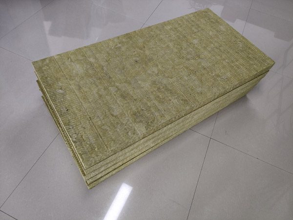 復(fù)合巖棉板施工時(shí)需要注意哪些問題